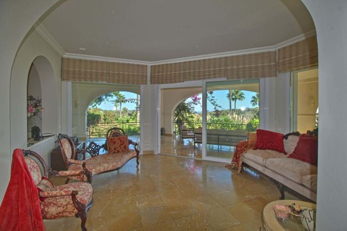 Image No.8-4 Bed Villa for sale