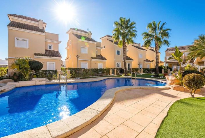 Image No.23-2 Bed Apartment for sale