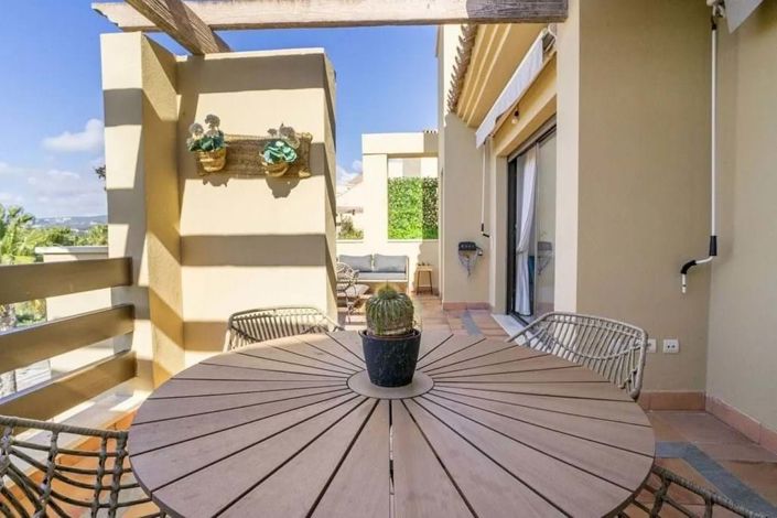 Image No.32-3 Bed Apartment for sale