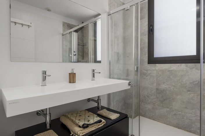 Image No.22-3 Bed Apartment for sale