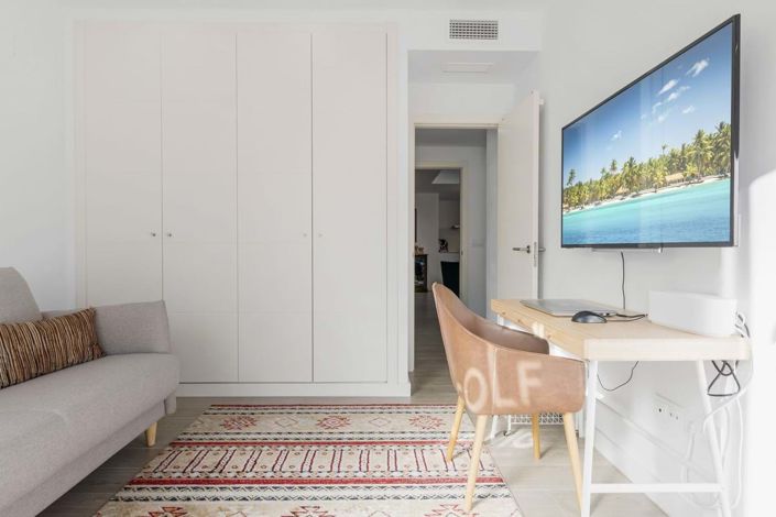 Image No.28-3 Bed Apartment for sale