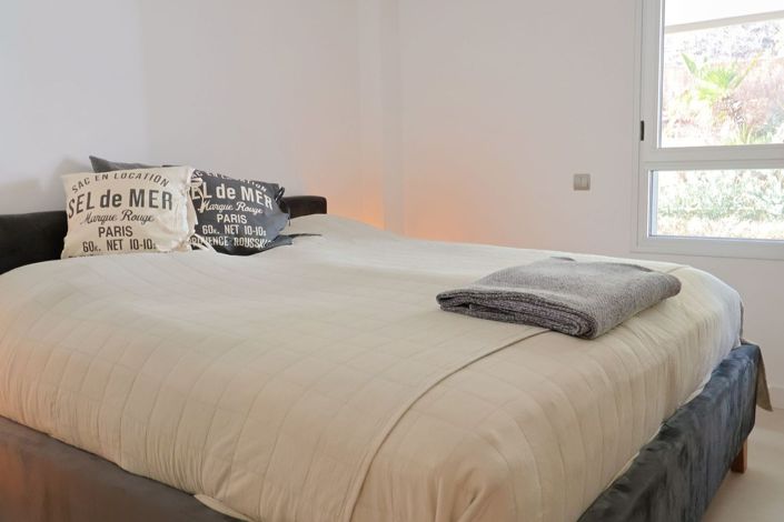 Image No.10-2 Bed Apartment for sale