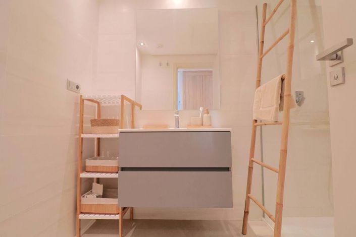 Image No.19-2 Bed Apartment for sale