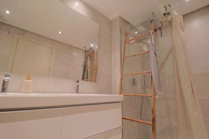 Image No.20-2 Bed Apartment for sale