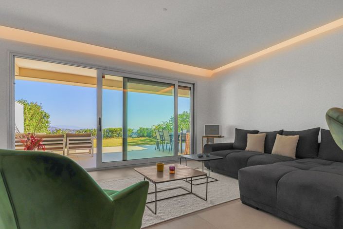 Image No.5-2 Bed Apartment for sale