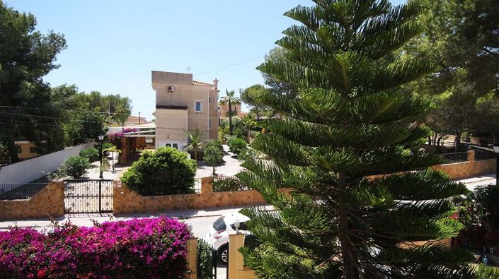 Image No.17-4 Bed Villa for sale