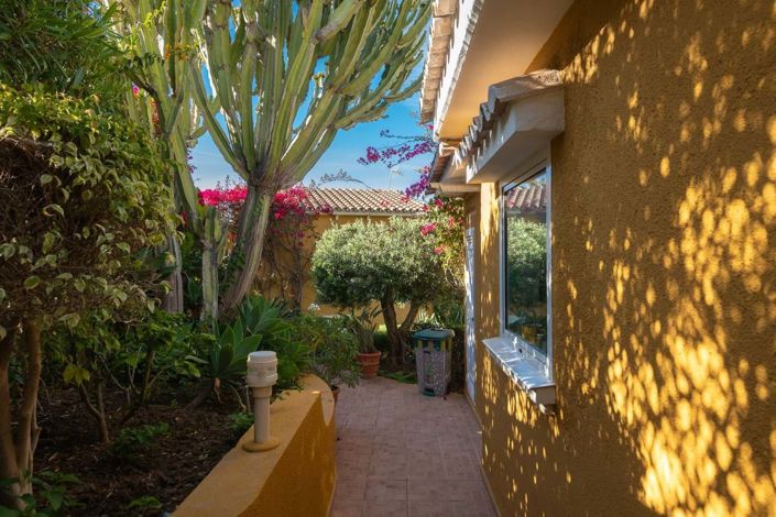 Image No.13-4 Bed Villa for sale