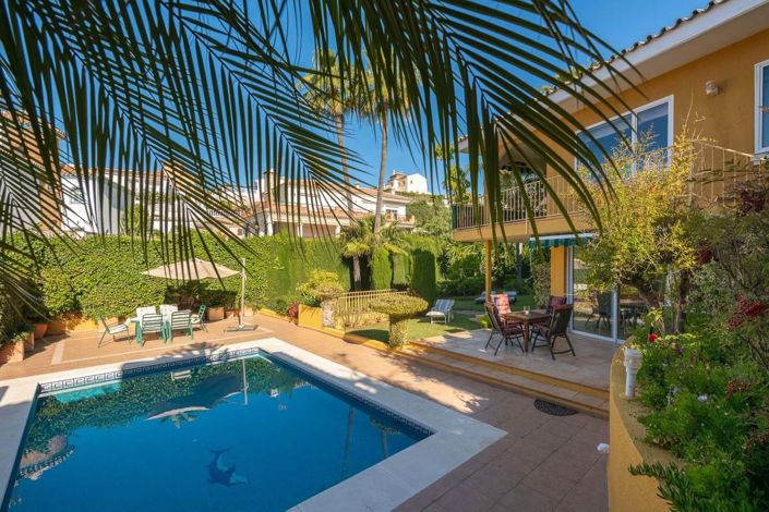 Image No.17-4 Bed Villa for sale