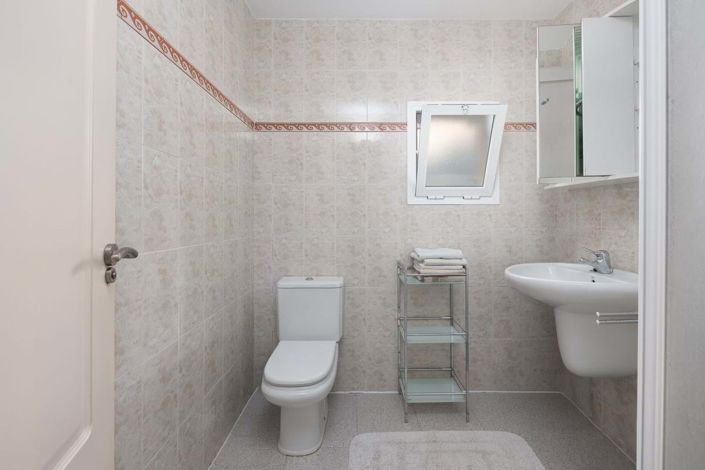 Image No.28-4 Bed Villa for sale