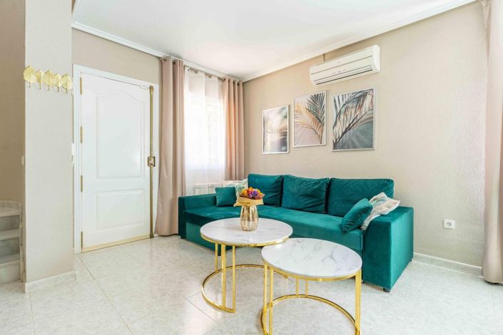 Image No.12-3 Bed Villa for sale