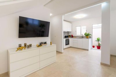 1447-532699-78d1f4f8b6655591b02d22fabb36a692d