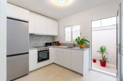 1447-532699-78d1f4f8b6655591b02d22fabb36a692d