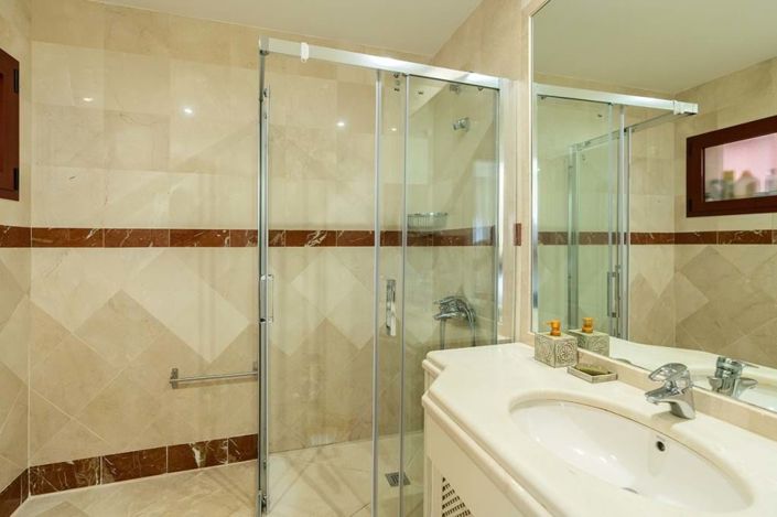 Image No.11-3 Bed Apartment for sale