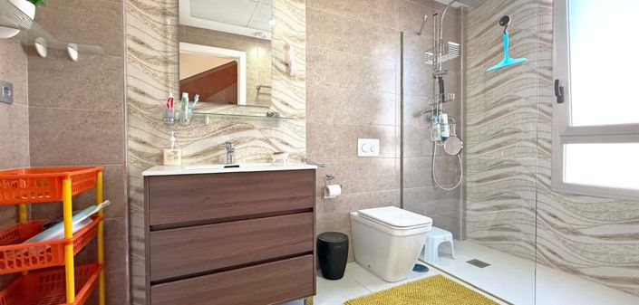 Image No.12-3 Bed Villa for sale