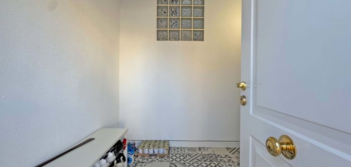 Image No.14-3 Bed Townhouse for sale