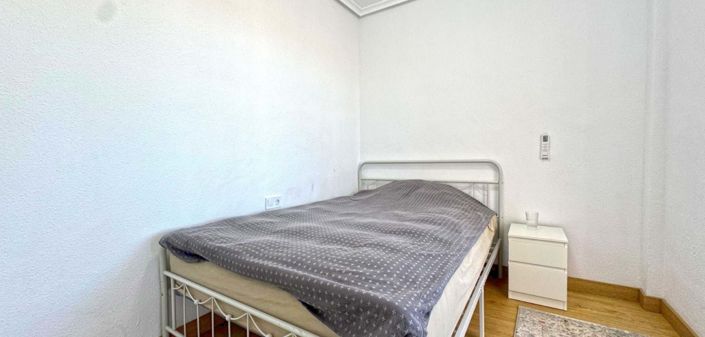 Image No.19-3 Bed Townhouse for sale