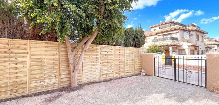 Image No.28-3 Bed Townhouse for sale