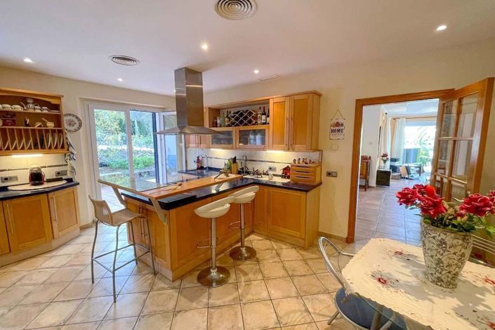 Image No.5-4 Bed Villa for sale