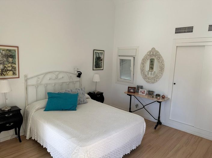 Image No.13-3 Bed Apartment for sale