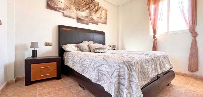 Image No.10-4 Bed Villa for sale