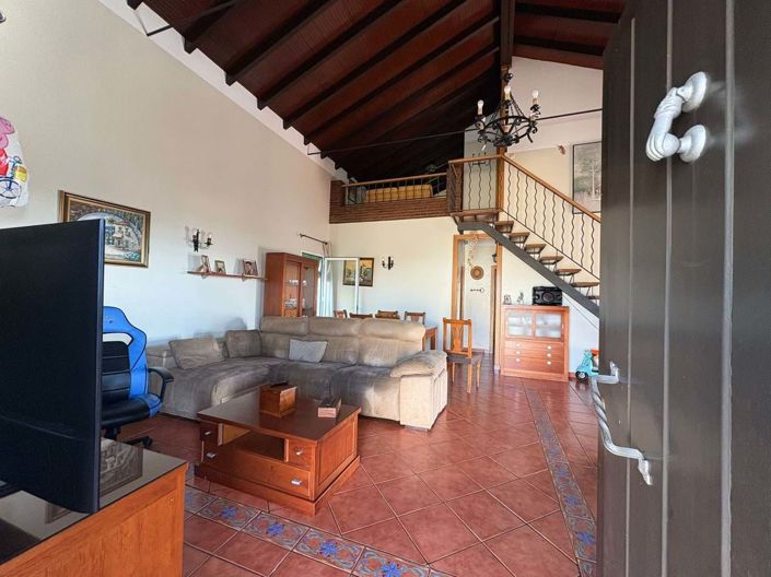 Image No.10-3 Bed Villa for sale