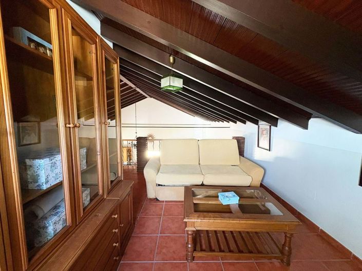 Image No.26-3 Bed Villa for sale