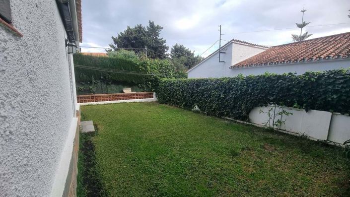 Image No.10-3 Bed Villa for sale