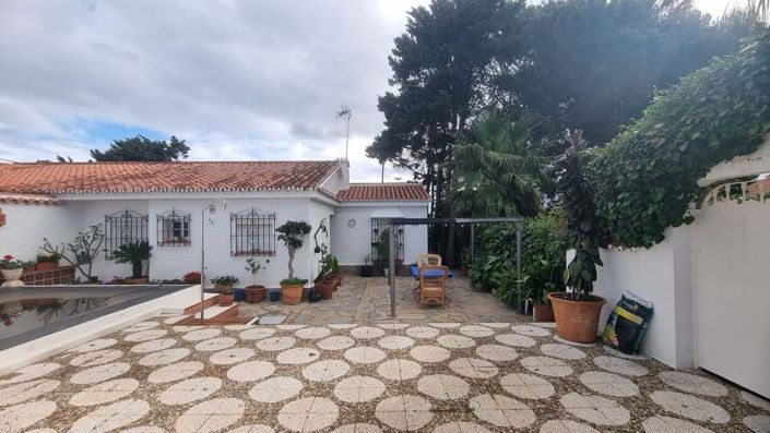 Image No.3-3 Bed Villa for sale
