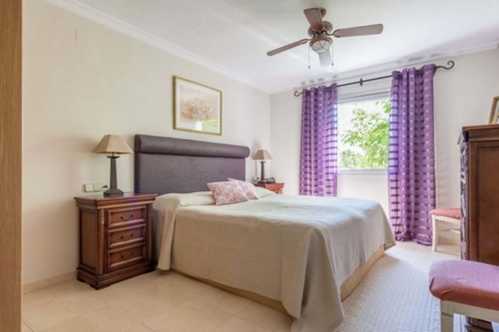 Image No.12-4 Bed Apartment for sale