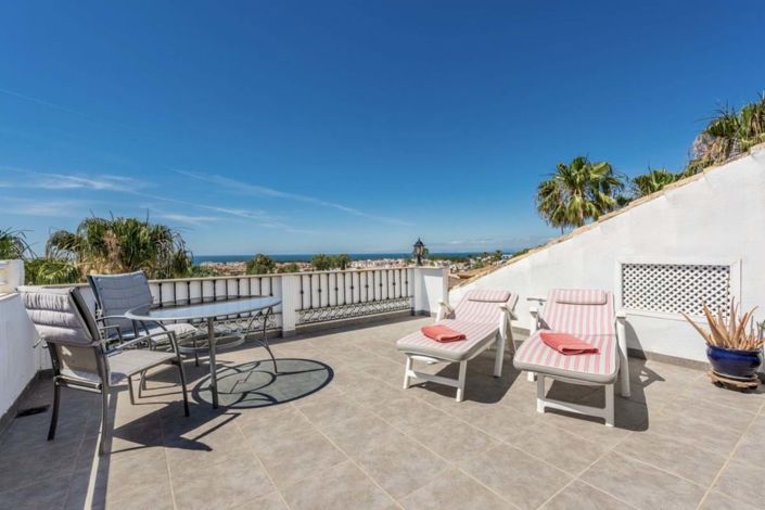 Image No.20-4 Bed Apartment for sale