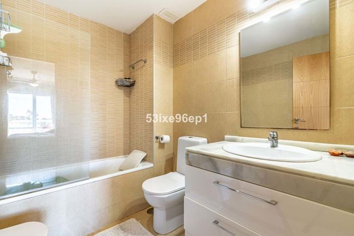 Image No.17-3 Bed Apartment for sale