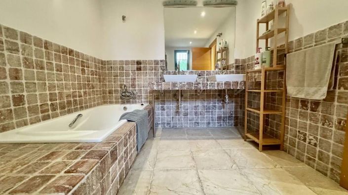 Image No.13-Appartement de 2 chambres à vendre à Estepona