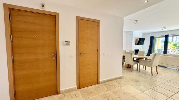 Image No.7-Appartement de 2 chambres à vendre à Estepona