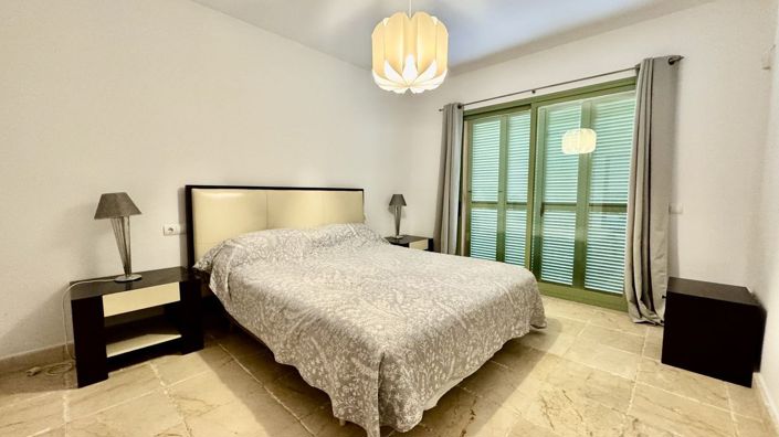 Image No.9-Appartement de 2 chambres à vendre à Estepona