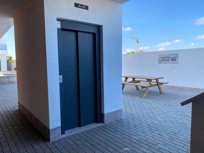 Image No.18-2 Bed Bungalow for sale