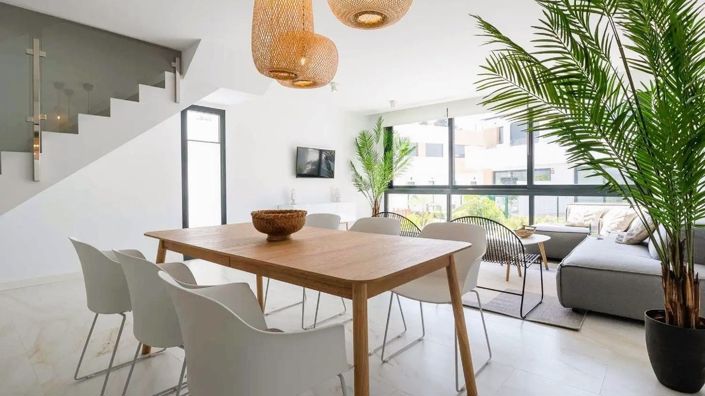 Image No.12-3 Bed Townhouse for sale