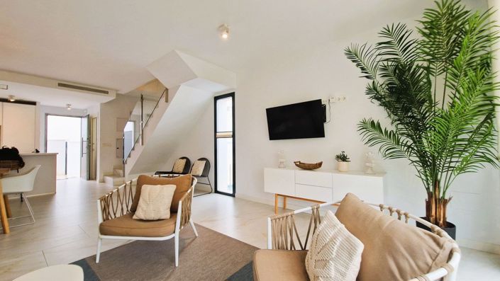 Image No.9-3 Bed Townhouse for sale