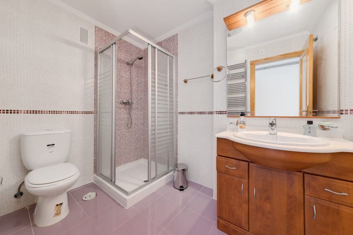 Image No.24-3 Bed Townhouse for sale