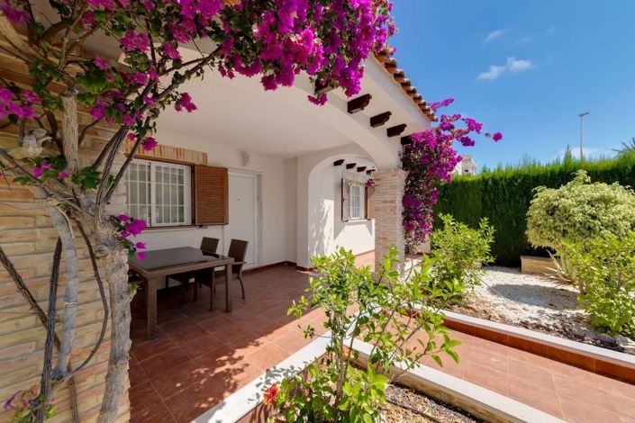 Image No.3-3 Bed Townhouse for sale