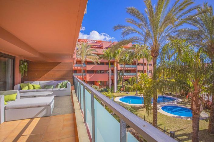 Image No.1-Appartement de 3 chambres à vendre à Estepona