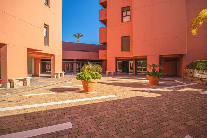 Image No.60-3 Bed Apartment for sale