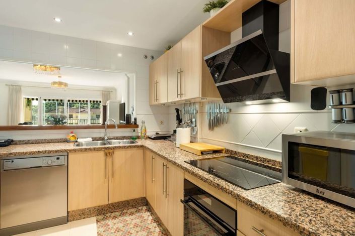 Image No.11-3 Bed Apartment for sale