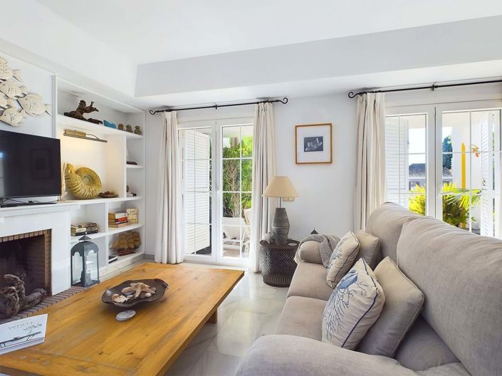 Image No.3-Maison de ville de 4 chambres à vendre à Estepona