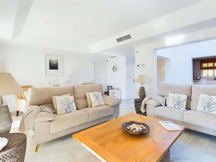 Image No.7-Maison de ville de 4 chambres à vendre à Estepona