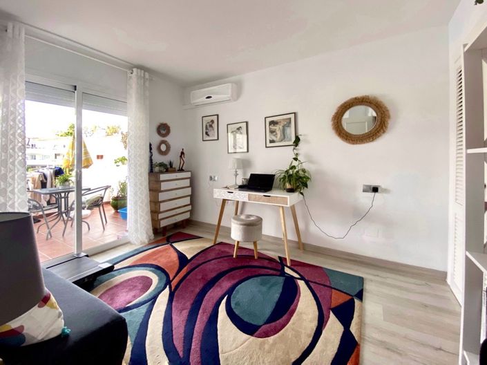 Image No.24-2 Bed Apartment for sale