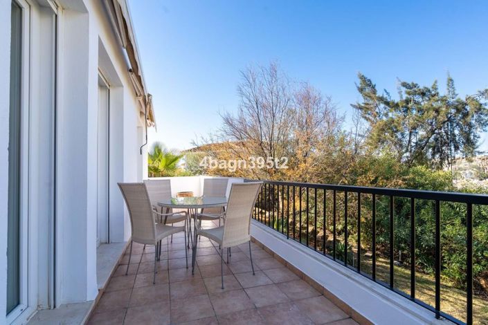 Image No.2-Appartement de 2 chambres à vendre à Mijas Costa