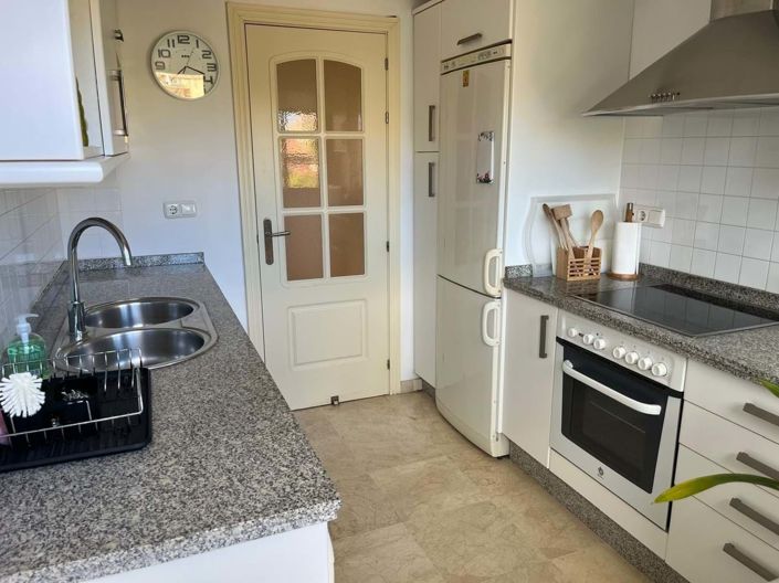 Image No.17-3 Bed Apartment for sale