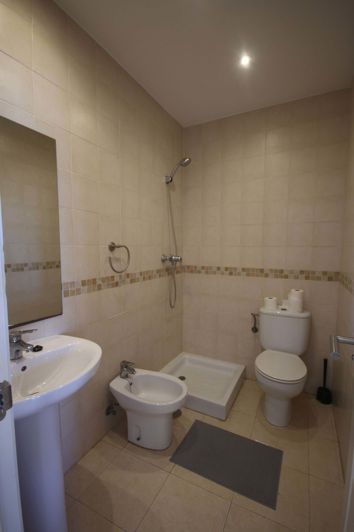 Image No.18-3 Bed Property for sale