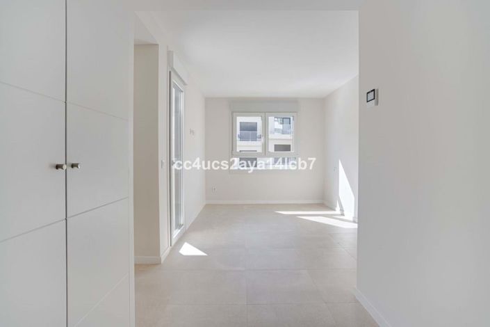 Image No.12-3 Bed Townhouse for sale