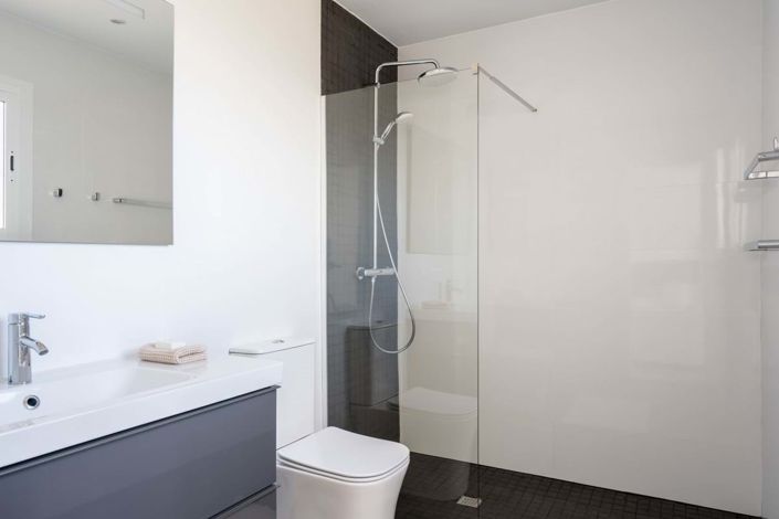 Image No.13-3 Bed Townhouse for sale